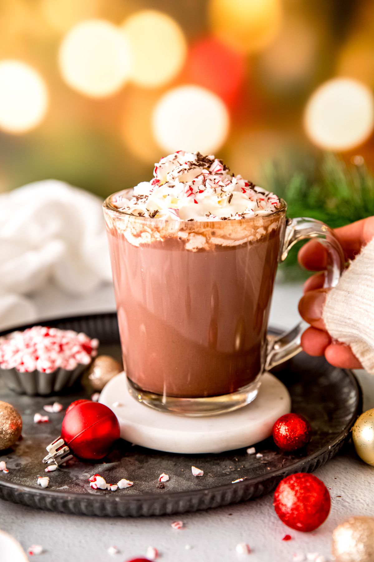 Easy Peppermint Hot Chocolate: Your Perfect Holiday Treat